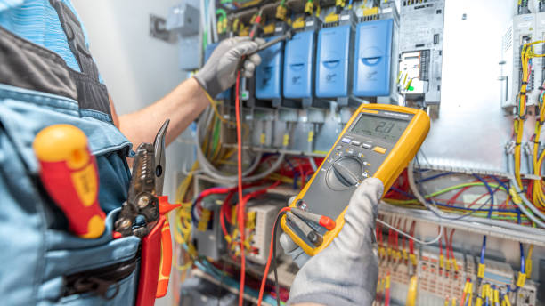 Best Local Electrician Companies  in Highpoint, OH